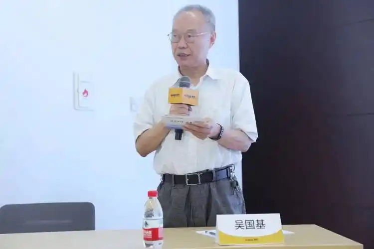 携手并进共赢未来华厦眼科与intalight赛炜达成全面战略合作