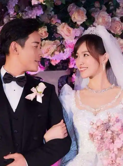 有种"整容"叫唐嫣结婚,老公罗晋变化不大,她却像换了个人_角色_家庭