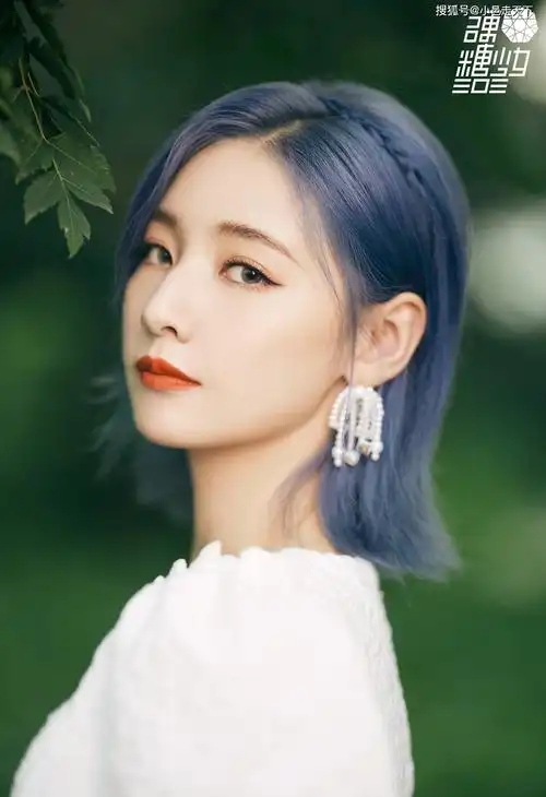 硬糖少女赵粤绿野仙踪夏日大片写真