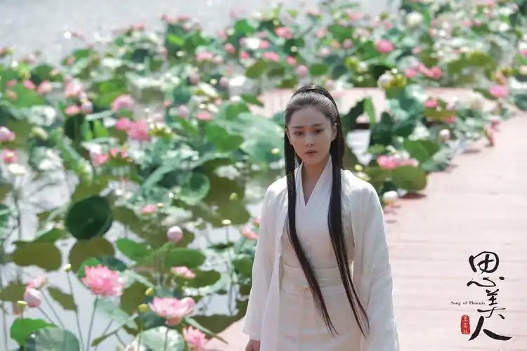 张馨予 饰 莫愁女