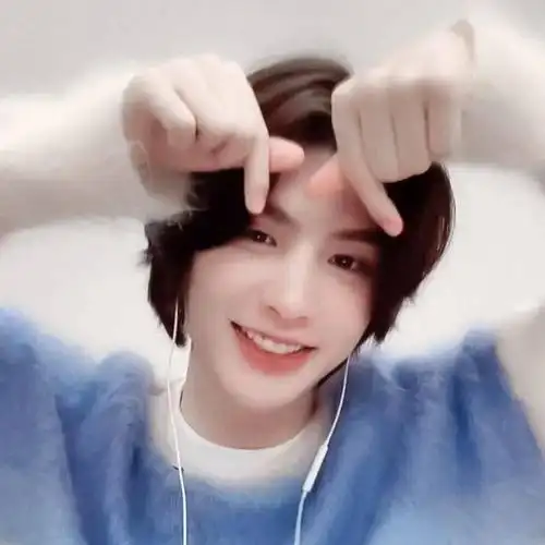 微信头像黄明昊