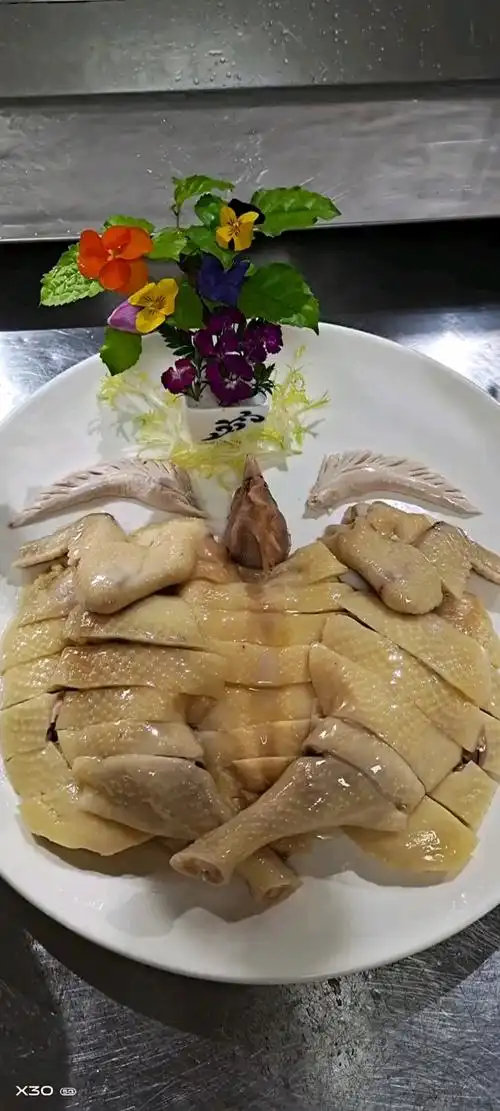 白切鸡砍件摆盘