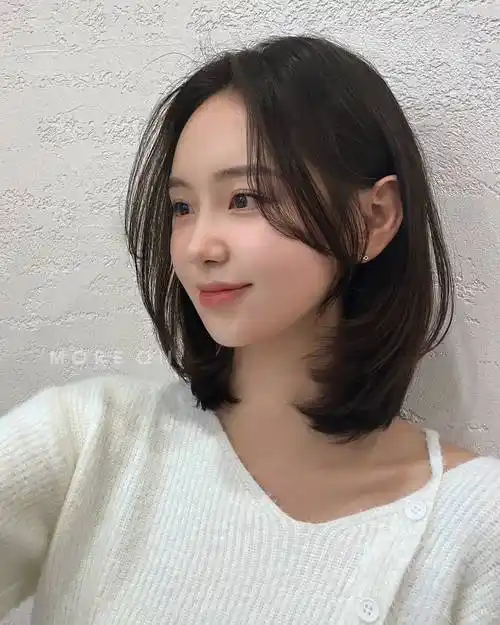 最值得尝试的女发:瘦脸微扣锁骨发,让你挑不出毛病_发型_女性_脸型