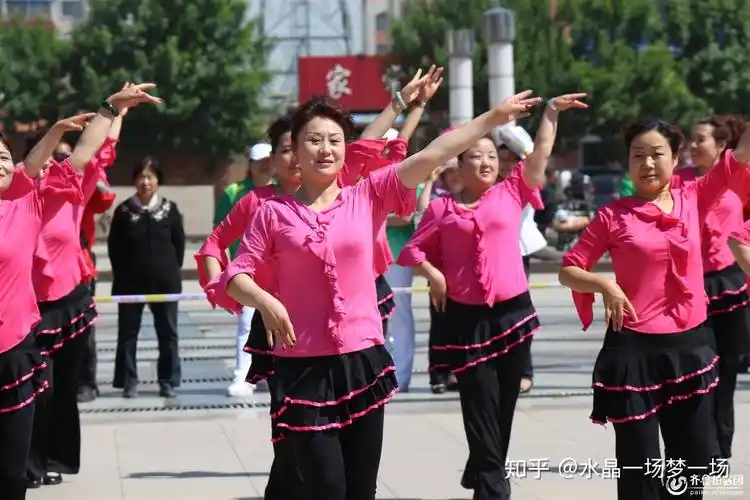 恼人的广场舞大妈们