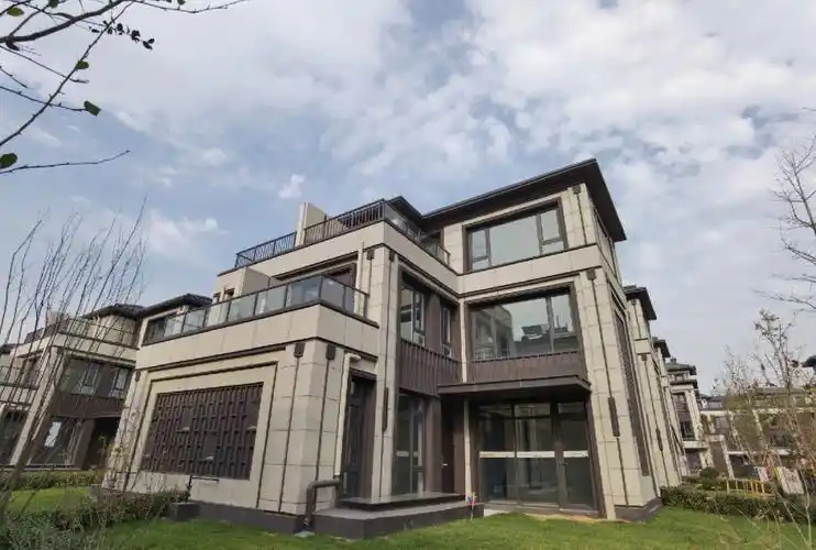 带院子带露台亦庄新城销冠别墅,预约看现房#北京买房  #现房  #露台