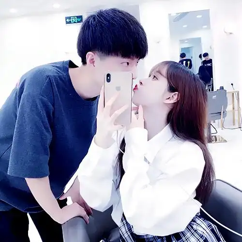 双人情侣头像,拿图礼貌点赞,谢谢!