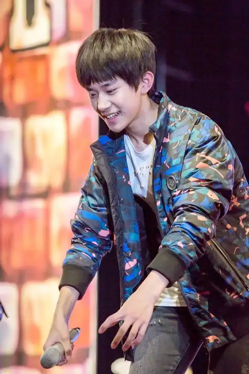 给16岁的易烊千玺