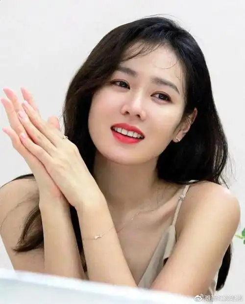 孙艺珍壁纸合集