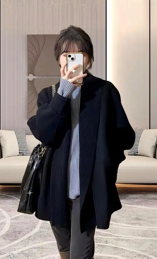 美宝们,这款新款早秋复古日系黑色毛衣慵懒风针织开衫,也太好看 - 抖