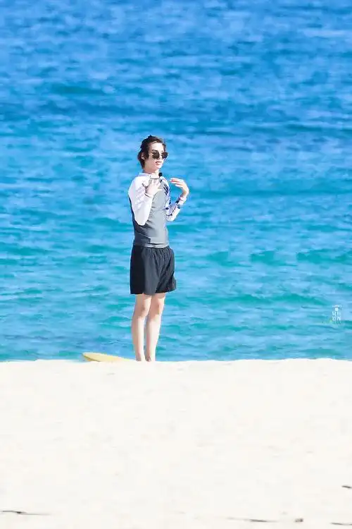 黄明昊justin夏日冲浪店