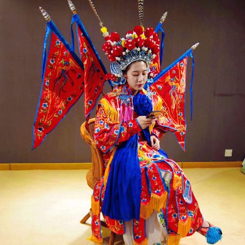 京剧戏装粤剧穆桂英挂帅戏服刀马旦杨门女将武旦腰包绣花彩鞋