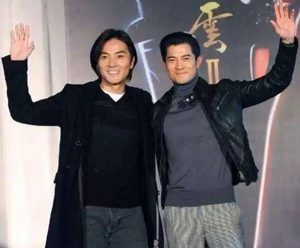 很久之前香港就有鞋店老板这样说郭富城"郭富城经常来,熟客啦.