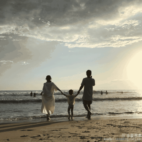 欧美一家三口头像背影