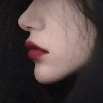 林弦ins唯美气质魅力风成熟稳重女生头像