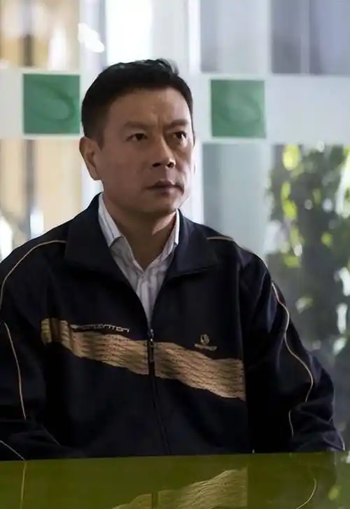 演员巫刚:分手19年无儿无女,62岁仍单身,有陈瑾相伴余生不孤单_表演