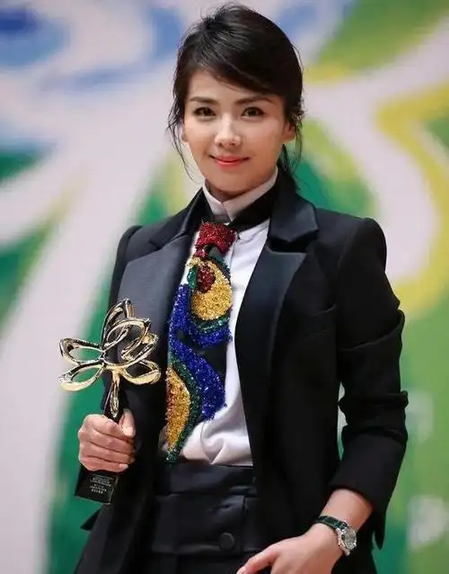 41岁的刘涛,以其华丽的演技和优雅的风度,一直以来都是广大观众心目中