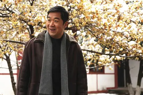 张国立凤凰娱乐讯(文/嘉嘉) 5月12日,张国立新剧《爱的追踪》即将在