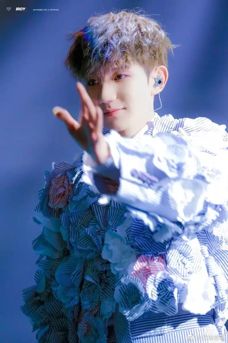 王源发型小合集潮流boy酷帅出街