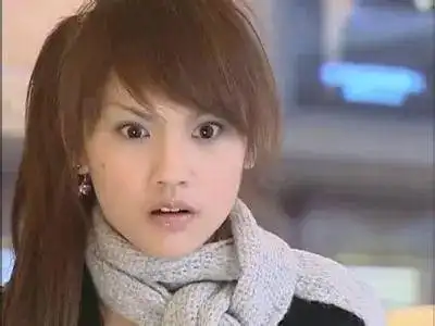 凭借《恶魔在身边》,《原味的夏天》这些偶像剧作品;但是在台湾当中