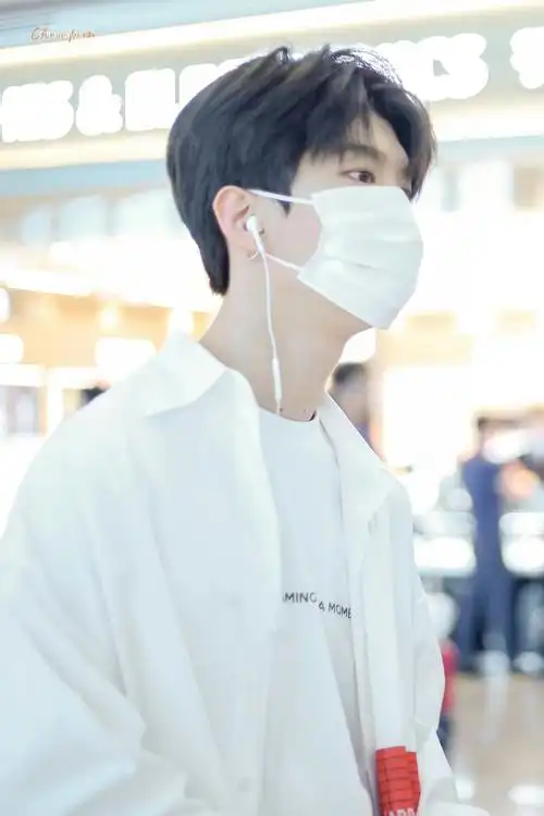 范丞丞,头像,壁纸cr @focuschampion