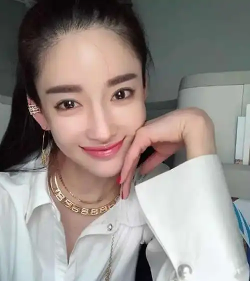 "原街拍一姐",潘南奎究竟是什么来头?