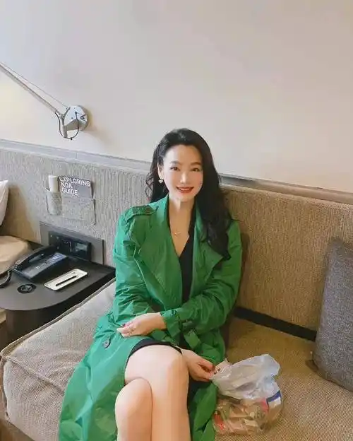 于震和方柏霓离婚12年后,两人的生活相差太大_辛月_儿子_早餐