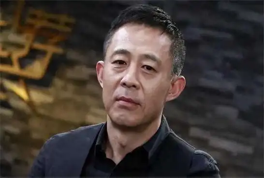 演员侯勇:一婚娶沈蓉,二婚娶潘雨辰,三婚娶王瑞,如今人生圆满