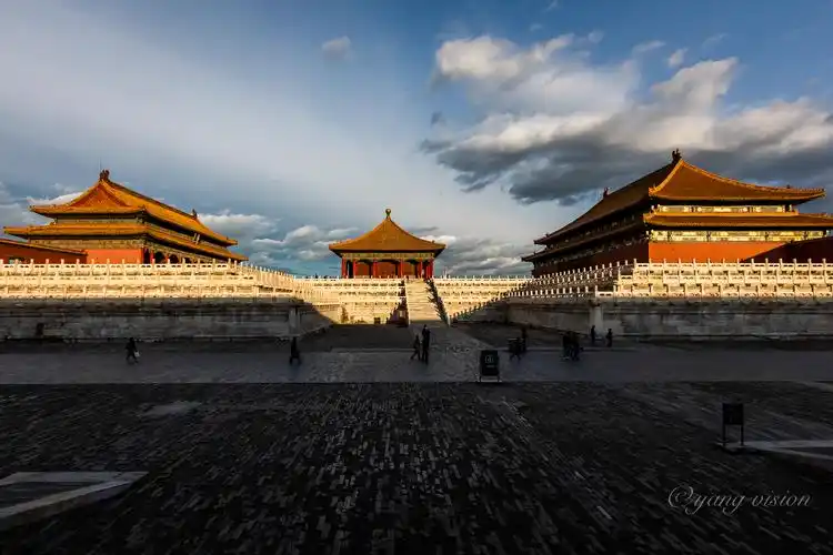 紫禁城金色的城