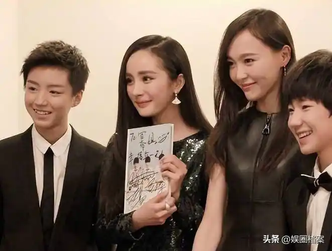 王俊凯与经纪人私会多年,杨幂也参与其中_网友_偶像_杨柳