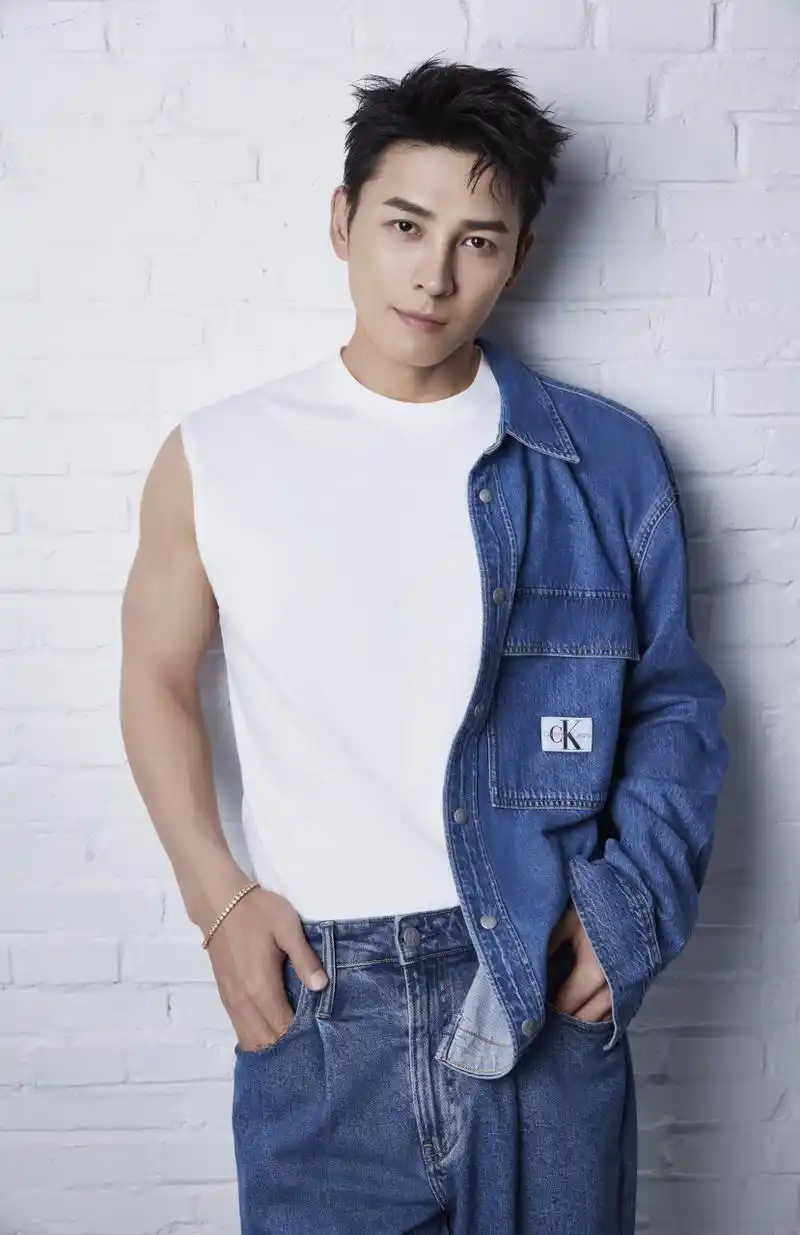 欢娱影视演员洪尧生日写真今日释出,愿四时安好,有梦所依.