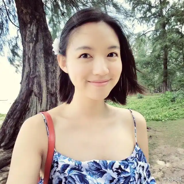 33岁张梓琳素颜照曝光 老公聂磊颜值爆表 身材高挑不输模特