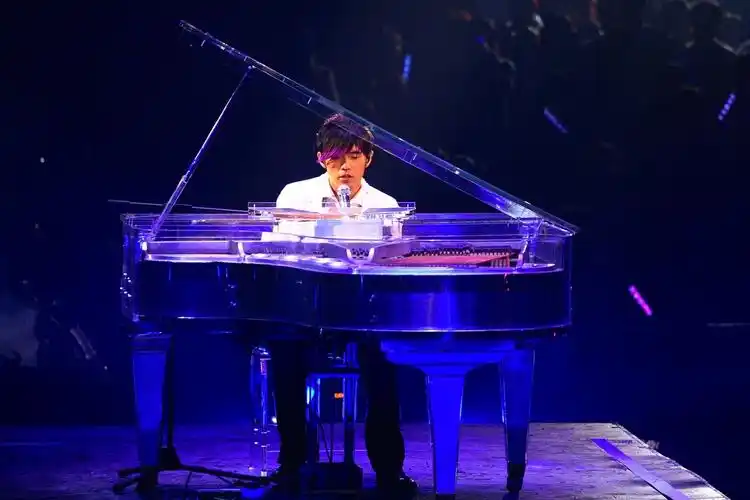 周杰伦经典造型《紫毛伦》周杰伦经典造型《紫毛伦》周杰伦经典造型