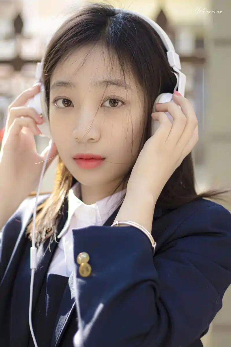 前两年拍的当时这位妹妹十七岁多美好的年纪