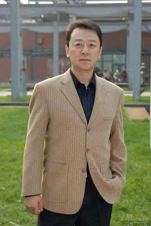 p>郭涛,1967年12月17日出生于陕西省西安市,中国内地男演员,毕业于