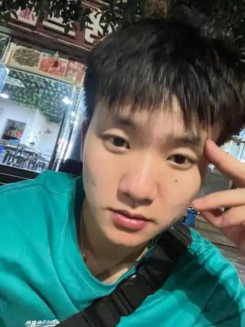 下面附上照片 一个普通人