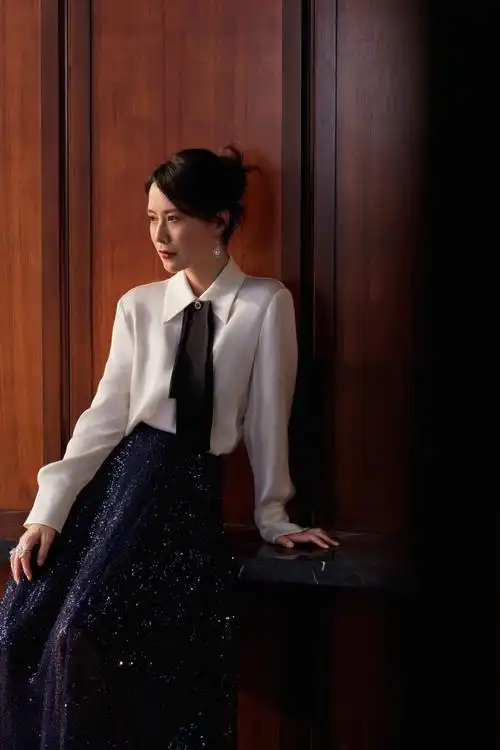 songofsong歌中歌##鎏金时代##海清白衬衫星空裙