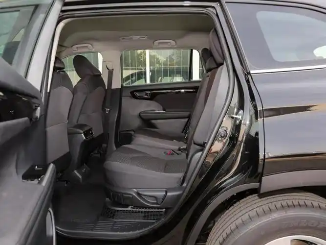 广汽丰田 汉兰达 2022款 双擎 2.5l 两驱精英版 7座