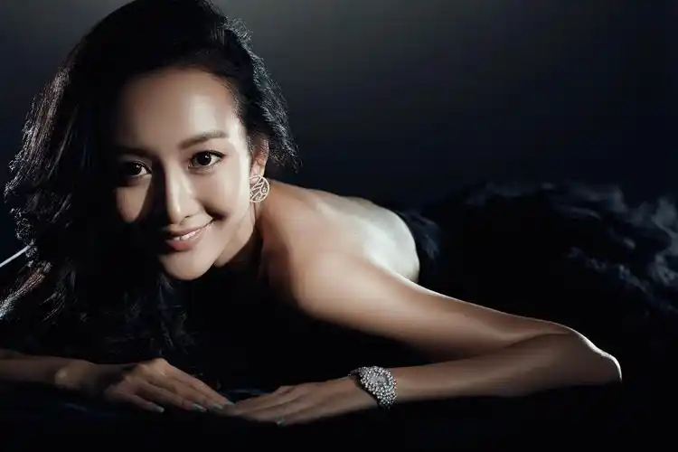 演员| 王鸥 magazine