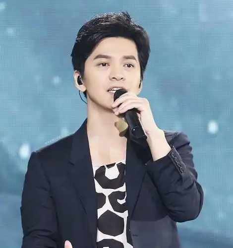 资料!李健个人资料及简历"相关信息"