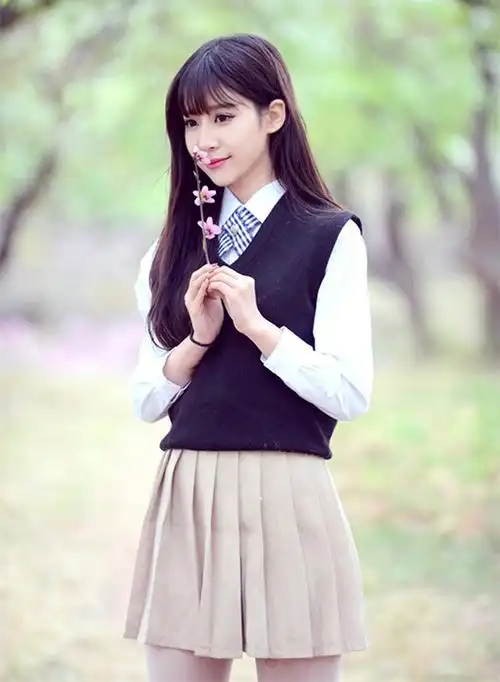 孙诗雯_鱼子酱艺人孙诗雯简介-奇树有鱼