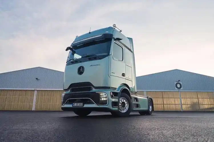 追求极致效率 新一代奔驰actros l登场