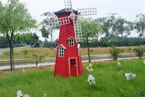 10万 缤纷风车打造梦幻世界,体验现场免费捕鱼乐趣!