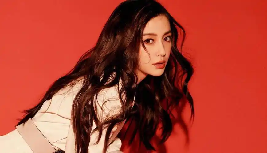 明星罕见的学生照,杨颖热巴太惊艳,看到最后一位:我傻眼了!