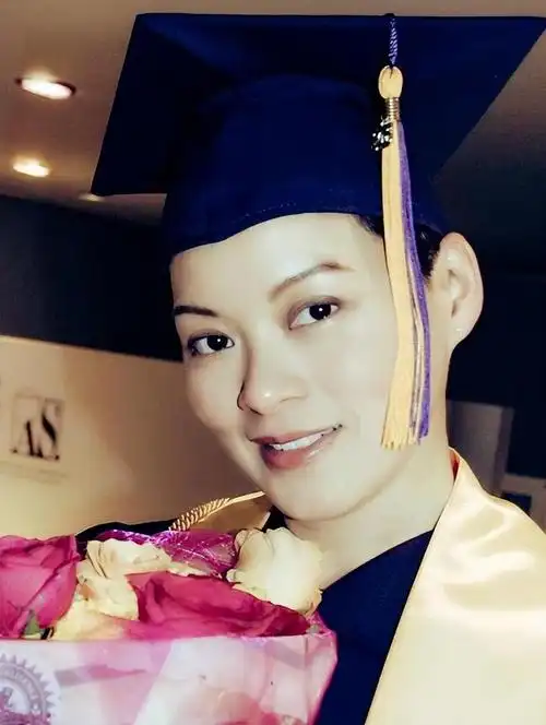 如今56岁不结婚也不恋爱生子,做自己感兴趣的事,每一天都过的简单充实