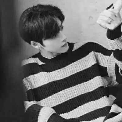 黑白头像深情男生霸气冷酷图片_男生头像_头像屋