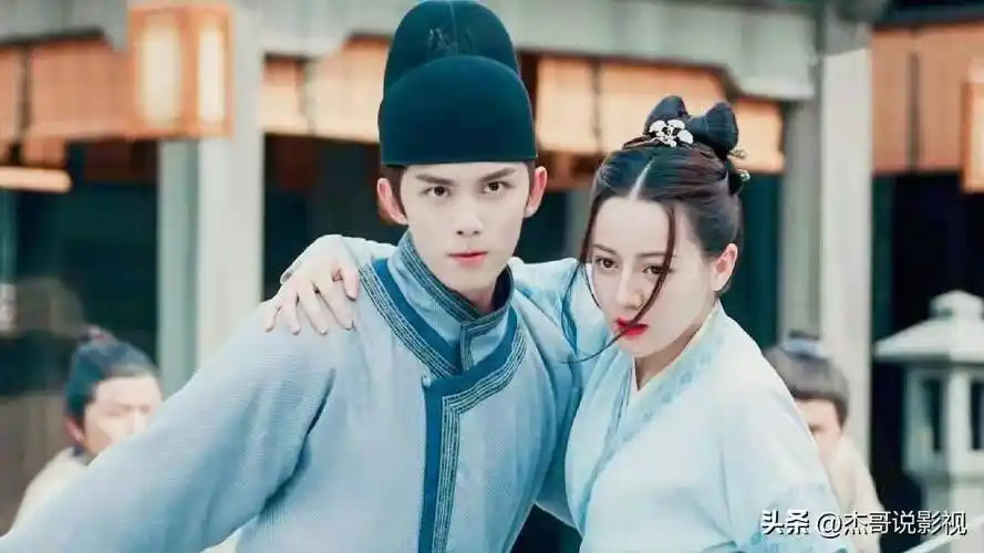 吴磊迪丽热巴再次合作《斩月之海》古装剧《斩月之海》也是一部双女主