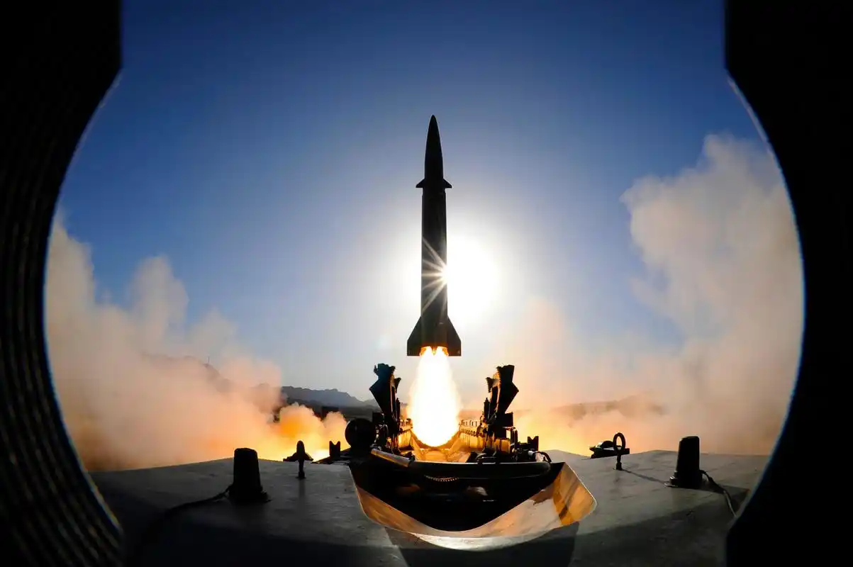 根据美国五角大楼泄露的资料显示,2月火箭军试射了东风27导弹,在12