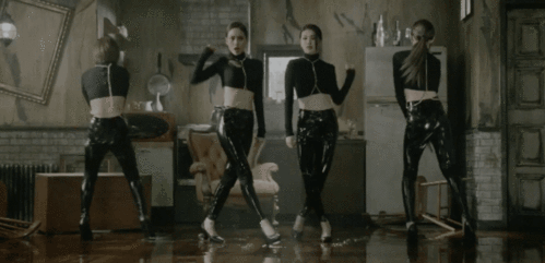 mvhushmissa大长腿皮裤美女孟佳gif动图_动态图_表情包下载_soogif