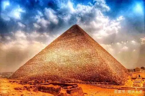 请问工程师们:金字塔和长城哪个建造难度更大?深藏奇迹文化?