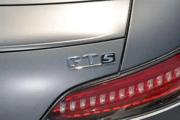 奔驰amg gt尾标图片